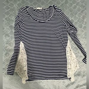 Paper & Tee long sleeve shirt with crochet detail on the sides